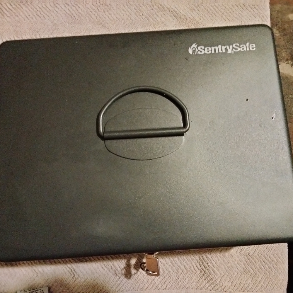 SentrySafe lockable